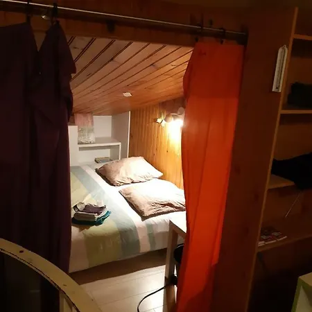 Homestay Mezzanine En Centre Ville! *